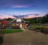 'The Coach House' At Lochiel - Accommodation QLD