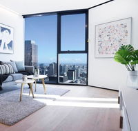 08 1Bd 1Bth SkyCastle Lvl 55 StunningView FreeTram - Accommodation QLD