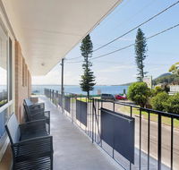 1 'Shoal Towers' 11 Shoal Bay Road - fantastic unit across the road from beach - Accommodation QLD
