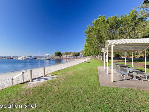 1 'Teramby Court' 104 Magnus Street - In Nelson Bay CBD - Accommodation QLD 3