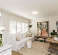 1 Bdrm Manly Beachside Apt With Parking - Accommodation QLD