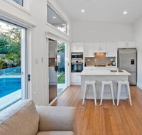 1 Bedroom Sydney Beach Studio - Accommodation QLD
