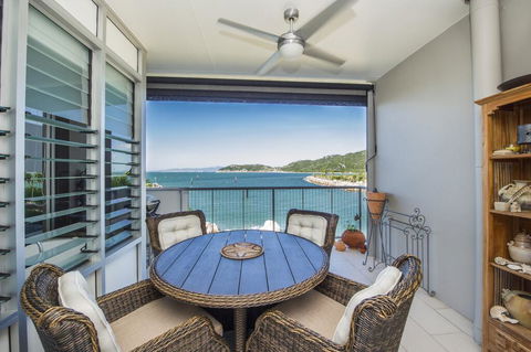 1 Bright Point Apartment 2303 - Accommodation QLD 1