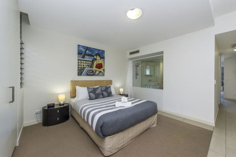 1 Bright Point Apartment 3104 - Accommodation QLD 0