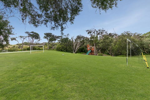 1 Oak - Rye Back Beach Accommodation - Accommodation QLD 1