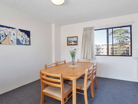 10 'Intrepid' 3 Intrepid Close - Water Views Over Shoal Bay Beach - Accommodation QLD 1