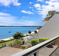 10 'Kiah' 53 Victoria Parade - Waterfront Views AIRCON and Close to the Marina. - Accommodation QLD