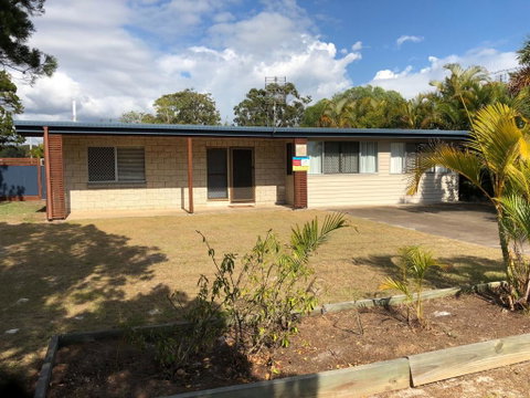 10 Cypress Avenue - Rainbow Beach, Fantastic Beach Location - Accommodation QLD 0
