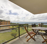 11 'Promenade' 8 Intrepid Close - air conditioned unit with beautiful water views - Accommodation QLD