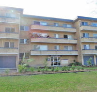 11 'Silvana Court' 26 Ajax Avenue - close to the water and clubs - Accommodation QLD