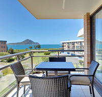 12 'Commodore' 6 Intrepid Close - beautiful water views - Accommodation QLD