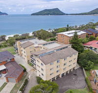 12 'The Helm' 22 Voyager Close - unit in Little Beach with direct access to Shoal Bay Beach - Accommodation QLD