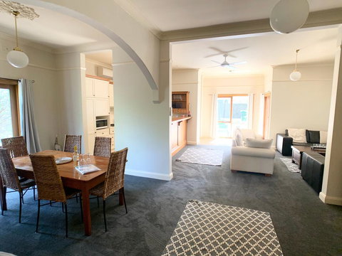 123 Hill St, Heart Of Orange, Double Brick - Accommodation QLD 1