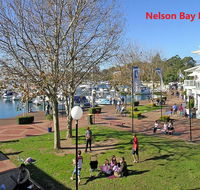 13 'Carindale' 19 Dowling Street - large ground floor unit with pool  tennis court - Accommodation QLD