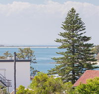 13 'Cote D'Azur' 61 Donald Street - Lovely unit with air con pool lift and WiFi - Accommodation QLD