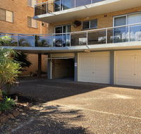 13 'Parkview' 11-13 Catalina Close - great location unit with a locked garage - Accommodation QLD