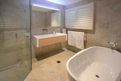 131 Pacific Drive, Port Macquarie - Accommodation QLD 1