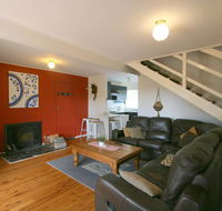 14 Cobbon Crescent Jindabyne - Accommodation QLD