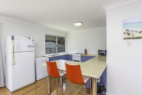 14 Zircon Street - Centrally Located Family Home With Covered Deck, Close To Patrolled Beach & Shops - Accommodation QLD 1
