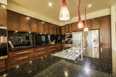 141 Providence Drive, Bowhill - Accommodation QLD 1