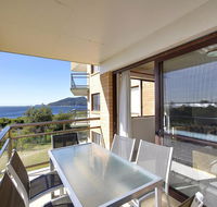 15 'Intrepid' 3 Intrepid Close - right on the beachfront - Accommodation QLD