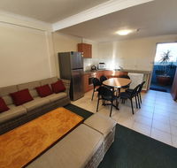 16 Lakeview Plaza - Accommodation QLD