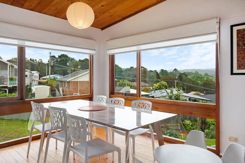 17 Dulling Street - Beach House - Accommodation QLD 3