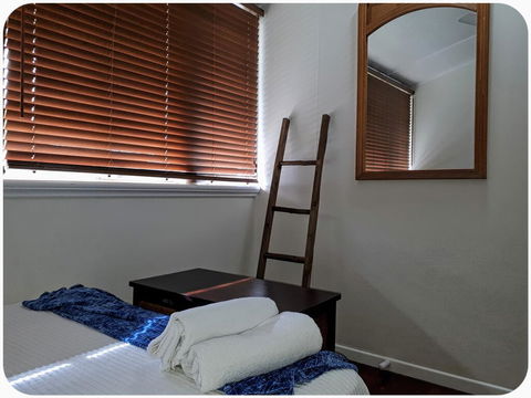 19 Grimshaw - Accommodation QLD 1