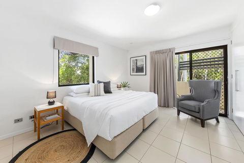 19 Ross Crescent - Accommodation QLD 1