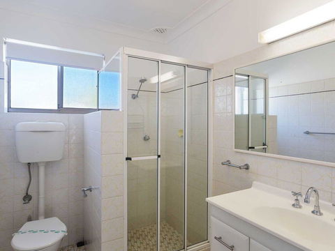 2 'Fiddlers Green' 62 Magnus Street - Ground Floor Unit Walking Distance To Nelson Bay - Accommodation QLD 2