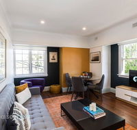 2 Bdrm Art Deco Apt Stroll To Bondi Junction - Accommodation QLD