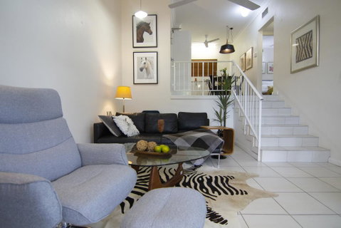2 Bedroom Close To CBD - Accommodation QLD 0