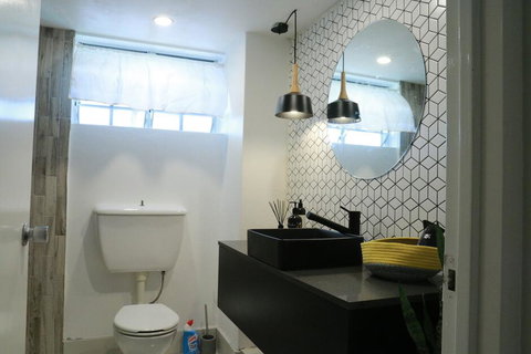 2 Bedroom Close To CBD - Accommodation QLD 2