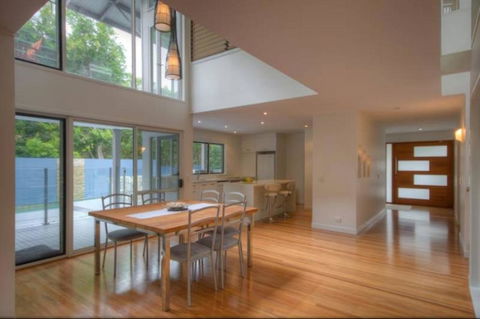 2 Satinwood Drive - Rainbow Shores, Executive Level Beach House, Pool, Walk To Beach - Accommodation QLD 3