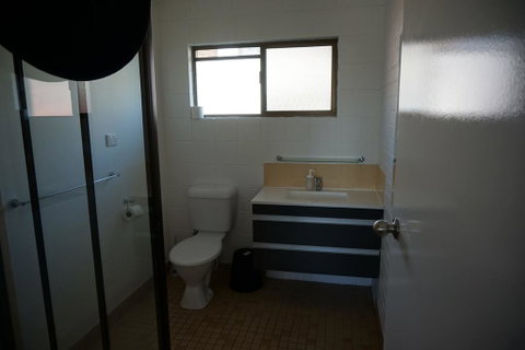 2-29 Rumbalara Avenue - Rainbow Beach, Bring Your Dog Or Your Cat Or Bring Both, Free Wi-Fi - Accommodation QLD 1