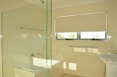 21 Tingira Close - Family Home In A Quiet Street Enjoying Ocean Views - Accommodation QLD 2