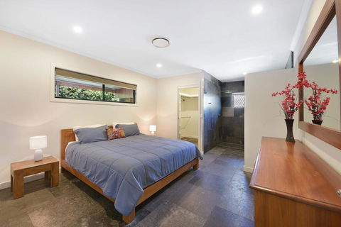 250 David Low Way, Peregian Beach - Accommodation QLD 2