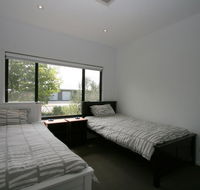 26 Twynam Street - Accommodation QLD