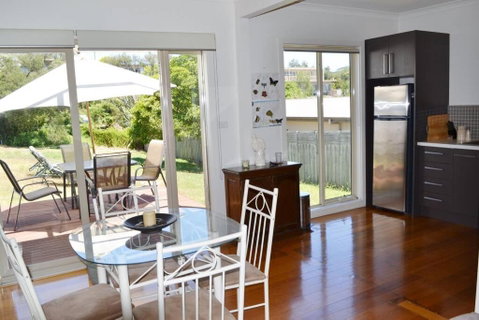 BLAIRGOWRIE BEACH SHACK..bay Beach Location - Accommodation QLD 2
