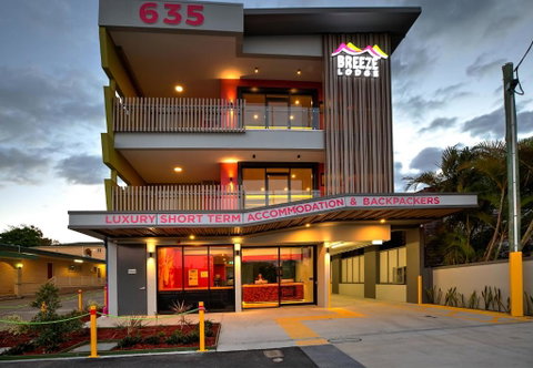 Breeze Lodge - Accommodation QLD 1