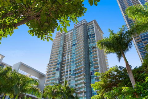 Brighton Shores - Accommodation QLD 0