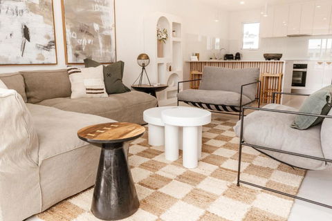 C & C By The Sea - Accommodation QLD 1