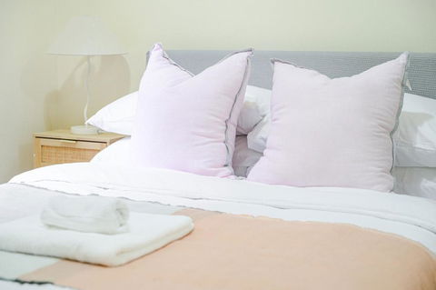 CBD 3br Apt For 8 Guests Near Train Shopping - Accommodation QLD 2