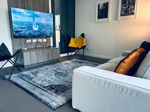 CBD Apartment - Best Amenities! - Accommodation QLD 1