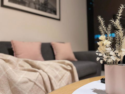 CBD Cozy 2Beds Apt At Brisbane Tallest Building With Free Parking - Accommodation QLD 4