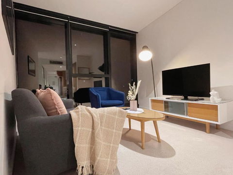 CBD Cozy 2Beds Apt At Brisbane Tallest Building With Free Parking - Accommodation QLD 2