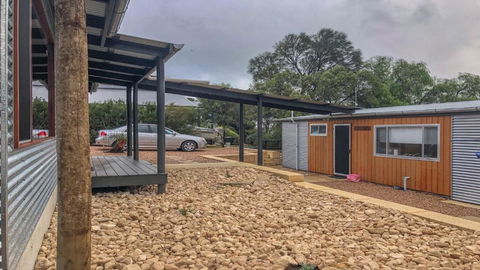 CDC-625 Beach House Incl.rear 2BR Studio - Accommodation QLD 3