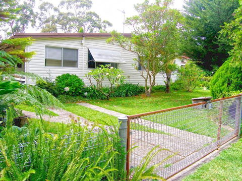 CHAP14C - Chapman Cottage - Accommodation QLD 0