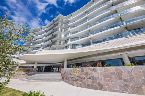 COASTAL ESCAPE@ The Cosmopolitan Unit 20806 - Accommodation QLD 3