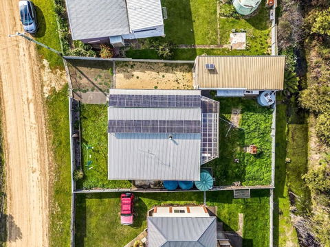 Coastal Retreat By The Beach - Accommodation QLD 0